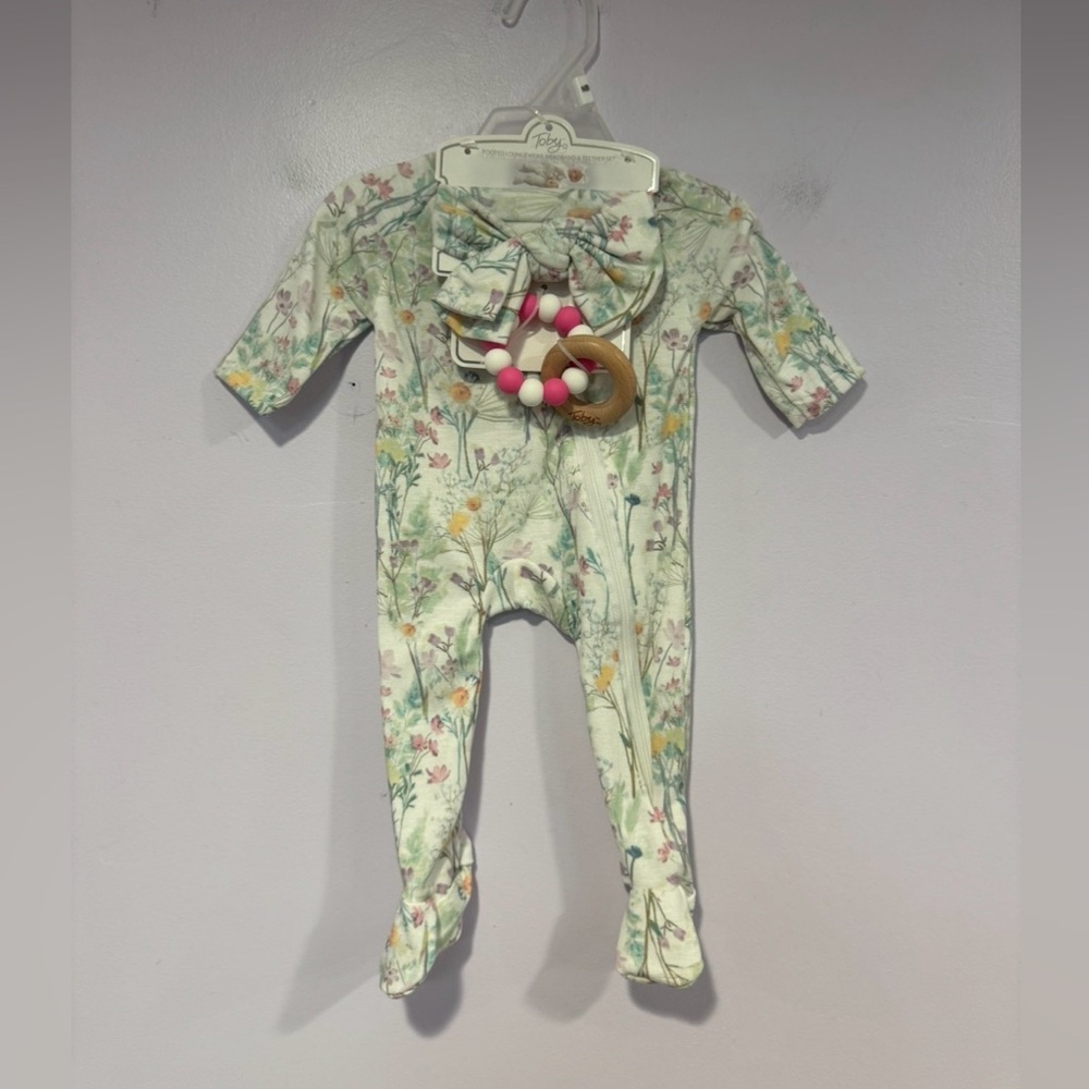 Floral Kids Toby‎ loungewear, headband, and tether set